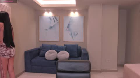 Snapshot of bellacarteer_ chatting on 01-15-25, 12:15 Bella C online show from 01-15-25, 12:15