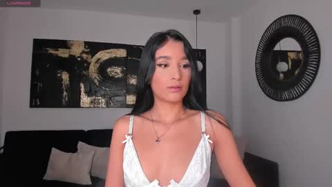 Snapshot of bellacarteer_ chatting on 02-12-25, 11:18 Bella C online show from 02-12-25, 11:18