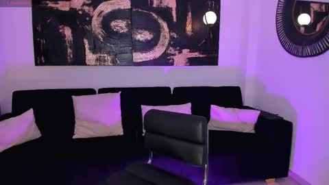Snapshot of bellacarteer_ chatting on 02-14-25, 11:31 Bella C online show from 02-14-25, 11:31