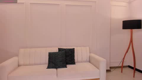Snapshot of bellacarteer_ chatting on 03-10-25, 06:45 Bella C online show from 03-10-25, 06:45