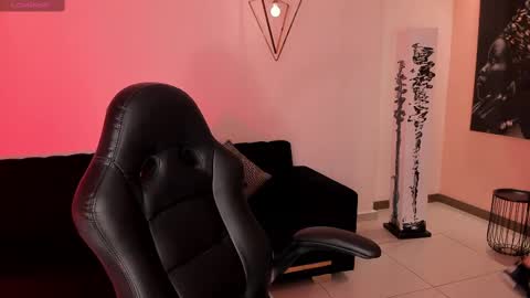 Snapshot of bellacarteer_ chatting on 10-04-25, 12:36 Bella C online show from 10-04-25, 12:36