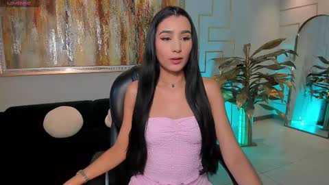 Snapshot of bellacarteer_ chatting on 10-07-25, 11:29 Bella C online show from 10-07-25, 11:29