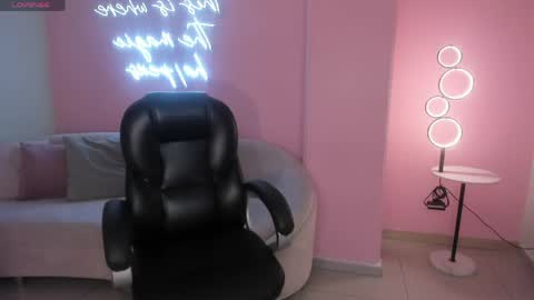 Snapshot of bellacarteer_ chatting on 06-01-26, 07:48 Bella C online show from 06-01-26, 07:48