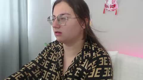 Snapshot of bellacohen chatting on 07-14-26, 05:34 Anna online show from 07-14-26, 05:34