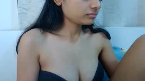 bellacrystall online show from 01-16-26, 05:11