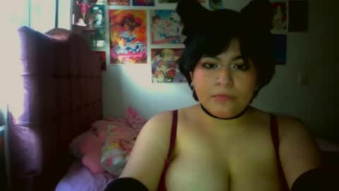 Snapshot of belladona_moon chatting on 03-20-26, 10:47 Bella online show from 03-20-26, 10:47
