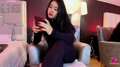 Snapshot of bellafernandez chatting on 05-21-26, 01:07 Bella online show from 05-21-26, 01:07