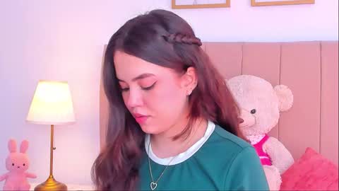 Snapshot of bellafontana chatting on 02-25-26, 06:39 BellaFontana online show from 02-25-26, 06:39