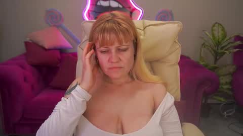 Bella online show from 03-28-26, 03:28