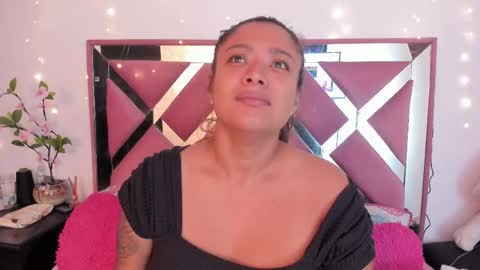 Snapshot of bellalumi chatting on 05-26-26, 05:03 bellalumi online show from 05-26-26, 05:03
