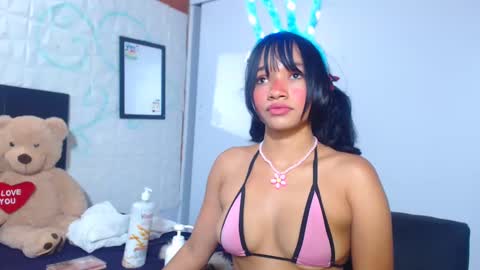 Snapshot of bellamy_sweet chatting on 01-23-25, 05:13 bellamy online show from 01-23-25, 05:13