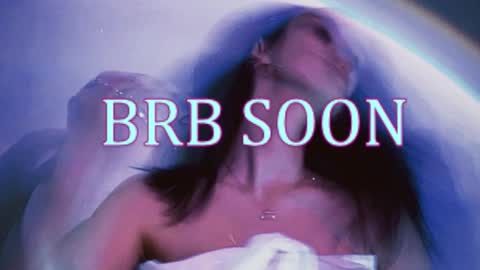 Snapshot of bellaparker_ chatting on 12-04-25, 08:23 bellaparker_ online show from 12-04-25, 08:23