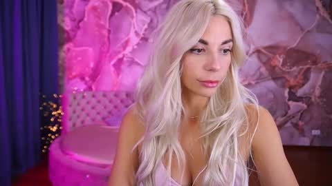 Bella online show from 10-20-25, 08:09