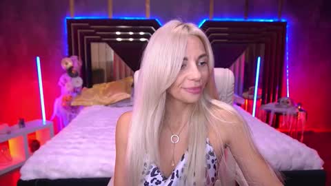 Bella online show from 10-27-25, 09:30