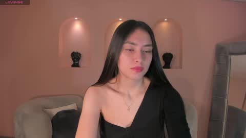 B E L L A  online show from 05-31-26, 12:01