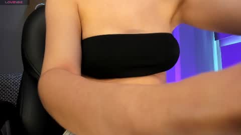 Snapshot of bellastorm1 chatting on 07-17-26, 11:17 B E L L A online show from 07-17-26, 11:17