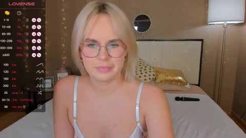 Snapshot of bellatip chatting on 02-14-25, 01:02 Bella online show from 02-14-25, 01:02