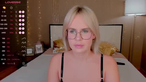 Snapshot of bellatip chatting on 02-17-25, 12:43 Bella online show from 02-17-25, 12:43