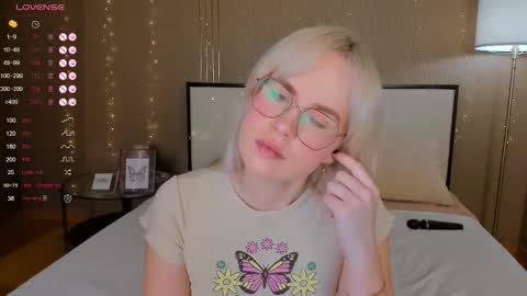 Snapshot of bellatip chatting on 10-28-25, 12:58 Bella online show from 10-28-25, 12:58