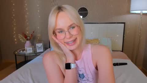 Bella online show from 02-03-26, 06:40