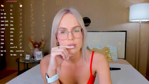 Bella online show from 03-08-26, 02:04