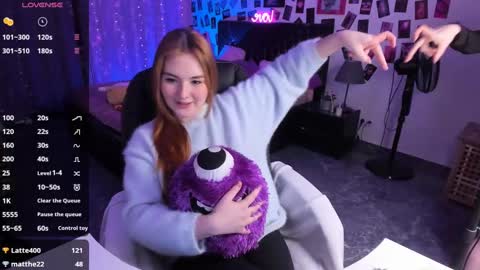 Snapshot of bellatorne chatting on 03-11-25, 07:25 Bella online show from 03-11-25, 07:25