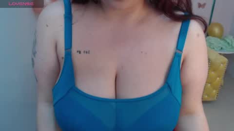 Snapshot of bellatrix_ch chatting on 04-24-26, 01:24 Bella online show from 04-24-26, 01:24