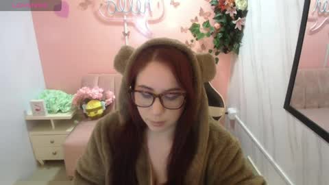 Snapshot of bellatrix_ch chatting on 05-04-26, 12:56 Bella online show from 05-04-26, 12:56