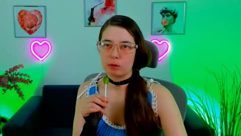 Bella. Ntmu online show from 01-17-25, 11:29