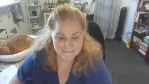 Bellavoca online show from 10-25-25, 01:40