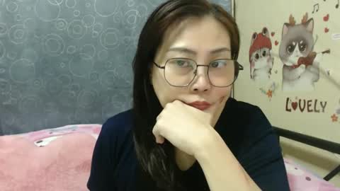 Bella online show from 03-08-25, 01:14