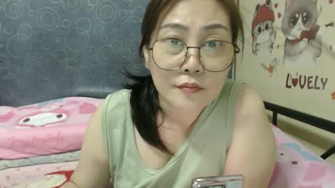 Bella online show from 03-10-25, 03:41