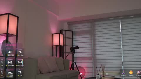 Belle Adrienne  IG  online show from 11-02-25, 11:40