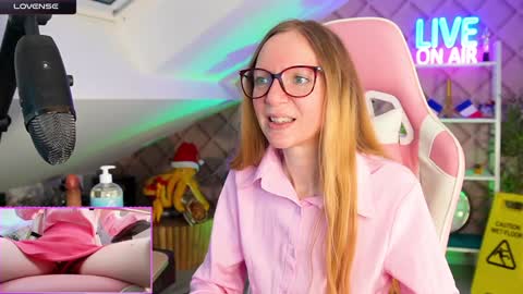 Snapshot of belle_alice chatting on 01-06-25, 07:42 Alice online show from 01-06-25, 07:42