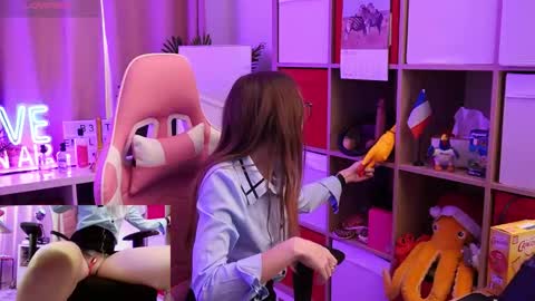 Snapshot of belle_alice chatting on 03-03-26, 12:11 Alice online show from 03-03-26, 12:11