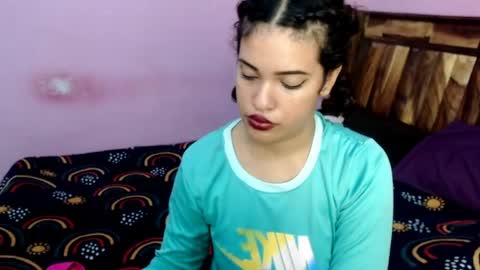 SOFIA online show from 04-15-26, 06:37