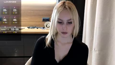 Snapshot of belle_vill chatting on 05-30-26, 04:48 Belle online show from 05-30-26, 04:48