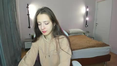 Belle online show from 11-13-25, 01:15