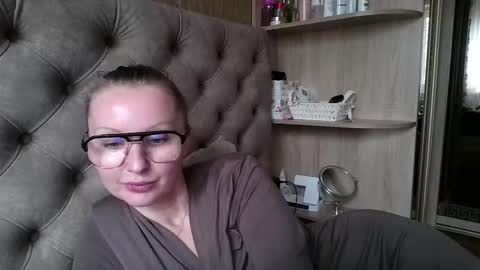 Snapshot of belleamiee chatting on 09-11-25, 01:00 Amelia online show from 09-11-25, 01:00