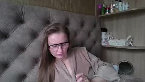 Snapshot of belleamiee chatting on 10-03-25, 11:18 Amelia online show from 10-03-25, 11:18