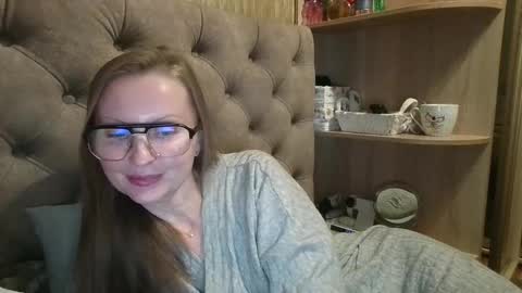 Snapshot of belleamiee chatting on 10-12-25, 03:55 Amelia online show from 10-12-25, 03:55