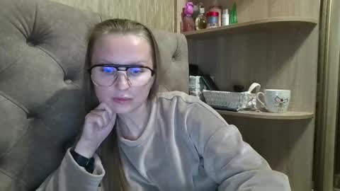 Snapshot of belleamiee chatting on 11-07-25, 10:21 Amelia online show from 11-07-25, 10:21