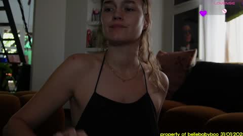 Snapshot of bellebabyboo chatting on 02-02-25, 03:32 BELLE online show from 02-02-25, 03:32