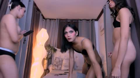 bellecollins online show from 10-06-25, 02:09