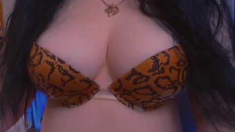 Hello I am kind friendly and cute girl online show from 03-10-25, 11:53