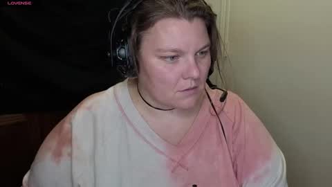 Snapshot of bellenbeau chatting on 12-02-25, 04:35 bellenbeau online show from 12-02-25, 04:35