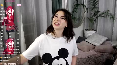 Snapshot of belleskye chatting on 01-23-25, 04:41 Belle online show from 01-23-25, 04:41