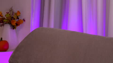 Snapshot of belleskye chatting on 12-04-25, 05:17 Belle online show from 12-04-25, 05:17