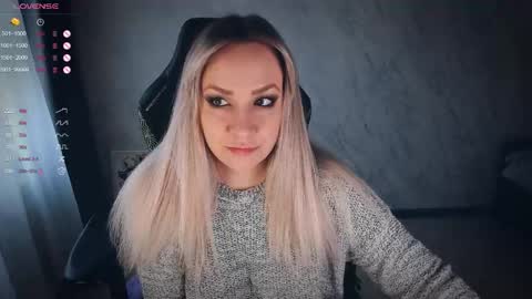 Snapshot of bellezza_ chatting on 04-28-26, 11:37 Your Annabelle Wolf online show from 04-28-26, 11:37