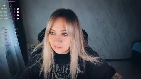 Snapshot of bellezza_ chatting on 05-20-26, 04:24 Your Annabelle Wolf online show from 05-20-26, 04:24